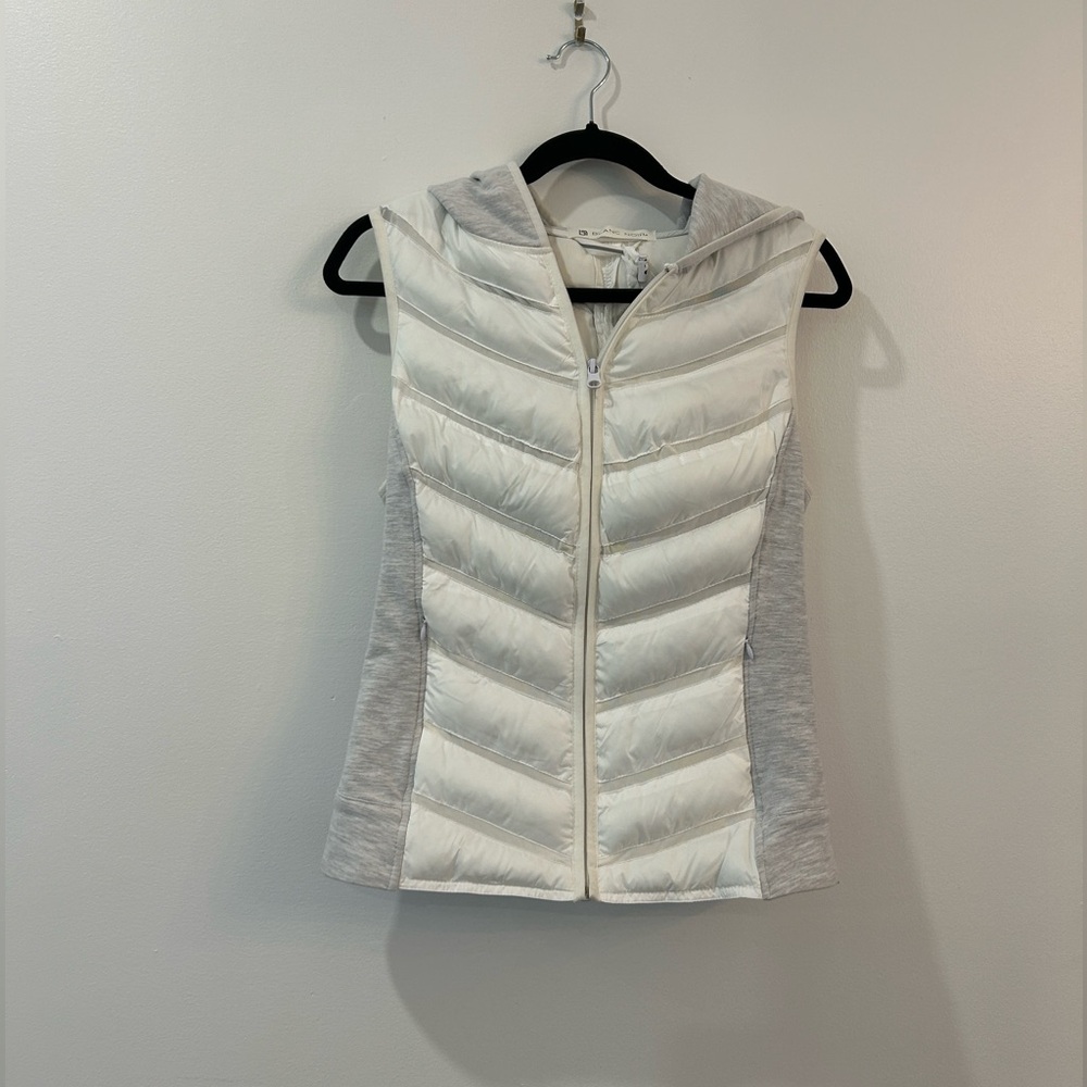 Blanc noir puffer vest